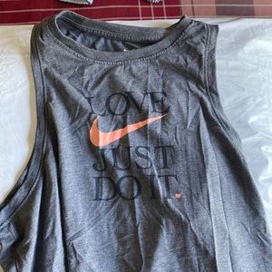 Nike tee